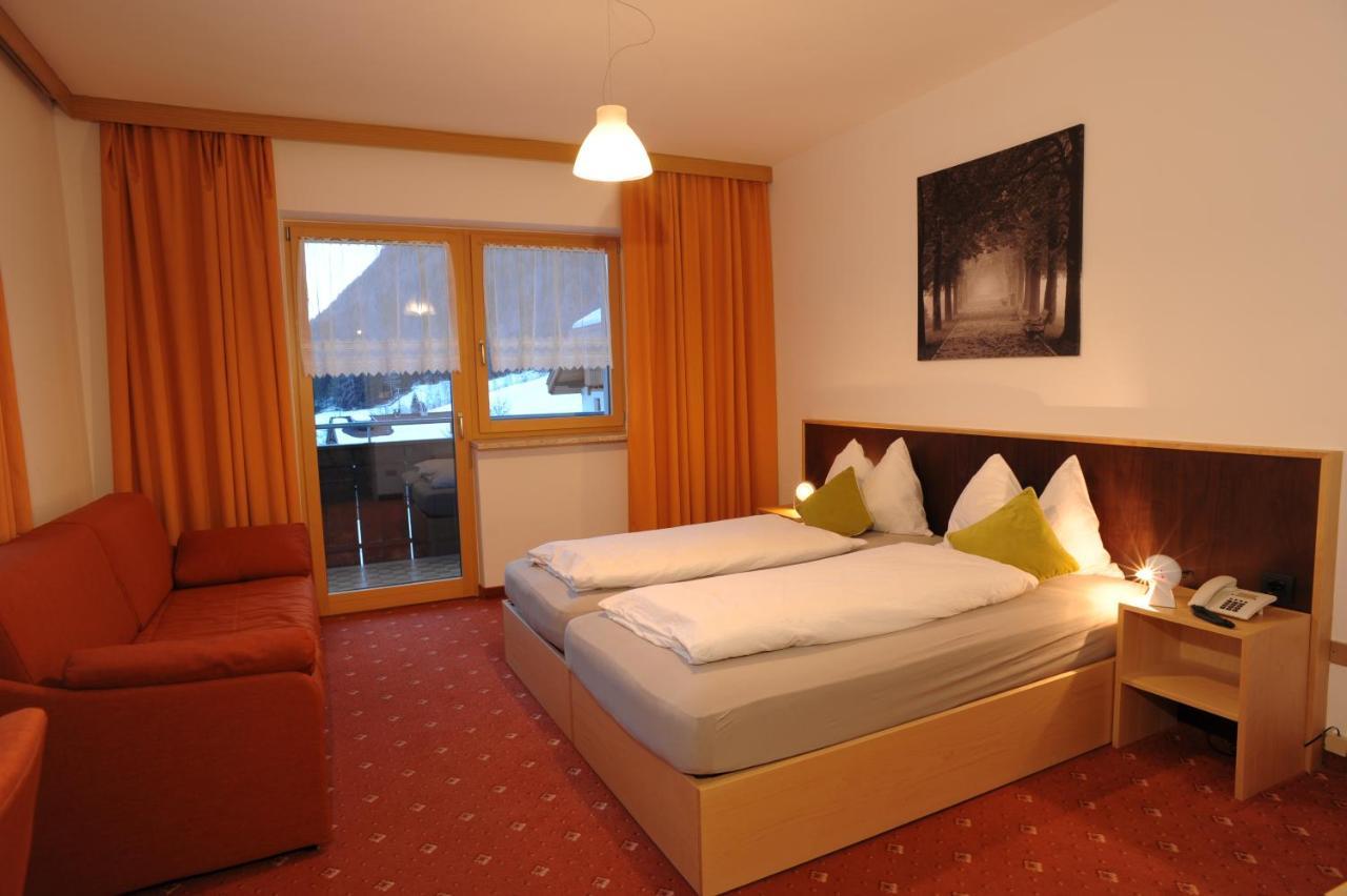 Hotel Martellerhof エクステリア 写真