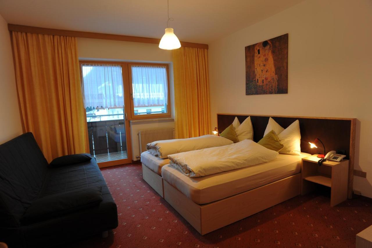 Hotel Martellerhof エクステリア 写真